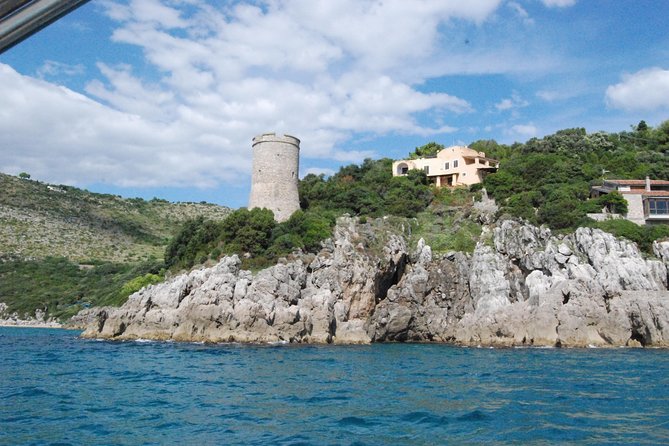 Ulysses Coast Boat Tours - Notable Landmarks