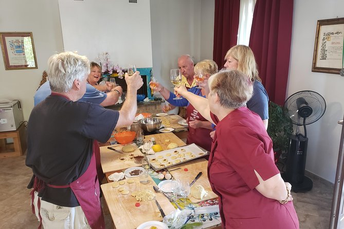 Umbria Traditional Cooking Class in Assisi Countryside - Experience Details