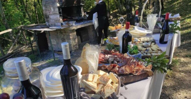 Umbria: Truffle hunting in the woods with lunch - Who Will Love This Experience?