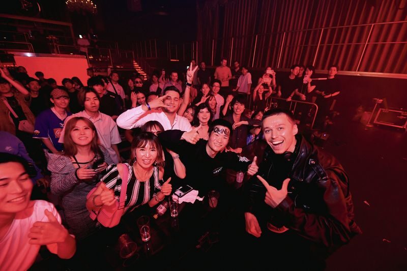 Umeda Osaka | PICCADILLY Live Show & Nightclub Ticket | Shisha & Karaoke - Who will get the most from this night out