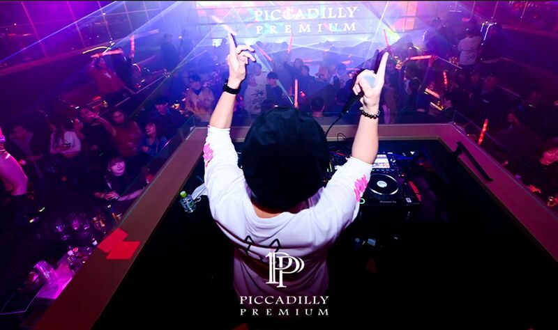 Umeda Osaka | PICCADILLY Live Show & Nightclub Ticket | Shisha & Karaoke - Should you book PICCADILLY PREMIUM?
