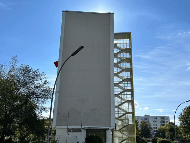 Uncanny Berlin: Discover Hidden Soviet Time Architecture - Experience and Itinerary