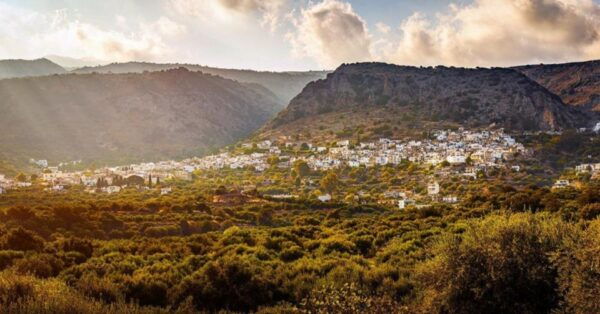 Uncharted East Crete & Local Secrets From Herakion - The Sum Up