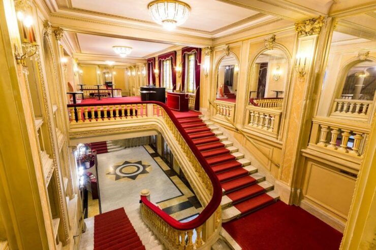 Uncover Hidden Gems: Nice In-App Audio Tour - Booking Information