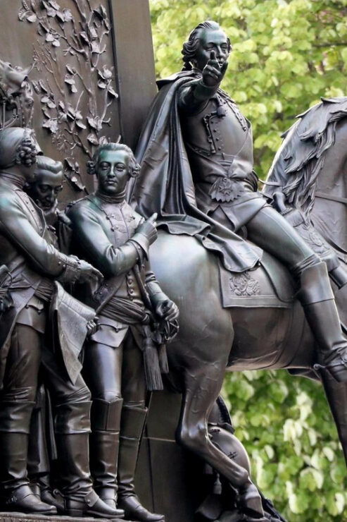 Under the Linden Trees: Prussian History Walking Tour - Key Points