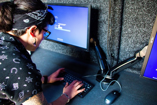 Undercover Agent Escape Game - High-Tech Spy Thriller - Operator Information and Reviews