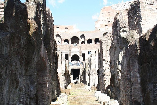 Undergrounds Areas Colosseum and Roman Forum Small Group Tour - Tour Overview