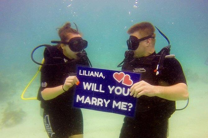 Underwater Marriage Proposal - Good To Know