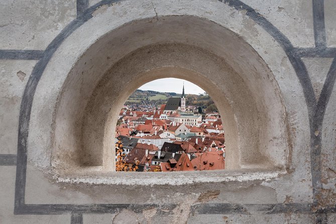 UNESCO Cesky Krumlov From Prague With Guided Tour and Transfer - Tour Highlights
