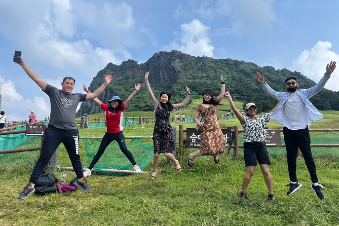 UNESCO Jeju Island EAST Tour (Entrance Fee Included) - Selecting Date and Travelers