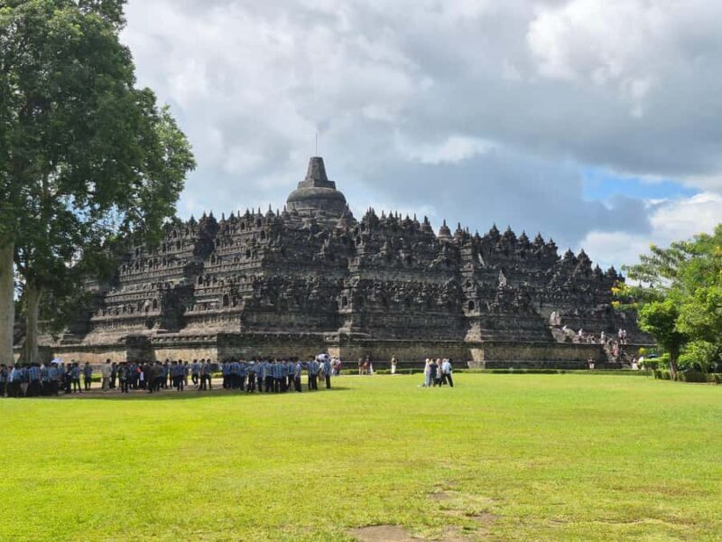UNESCO Tour: Borobudur Top Access (Ticket Help) & Prambanan - Good To Know