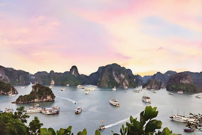 UNESCO World Heritage Site from Ha Noi, Visit Ha Long Bay - Discovering Ha Long Bay: A Full-Day Tour from Hanoi