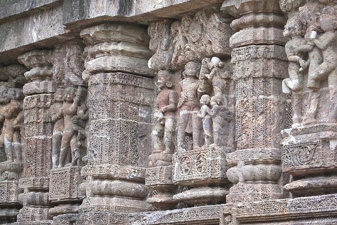 UNESCOs Konark - The Famous Sun Temple at the Bay of Bengal - Booking Information