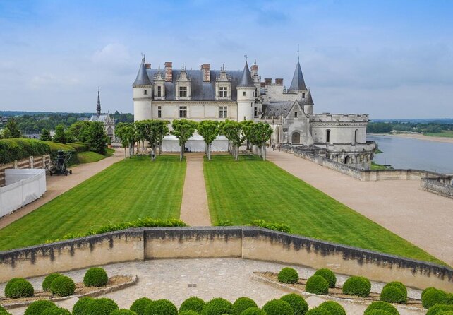 Unforgettable Loire Valley VIP Tour (From Paris) - Tree Castles in One Day! - Good To Know