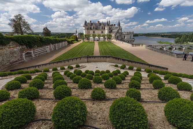Unforgettable Loire Valley VIP Tour (From Paris) - Tree Castles in One Day! - Uncovering Château De Cheverny