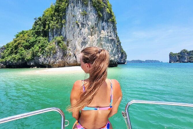 Unforgettable Moments: Private Yacht Explore Sunset Halong Bay - Exploring the Itinerary in Detail