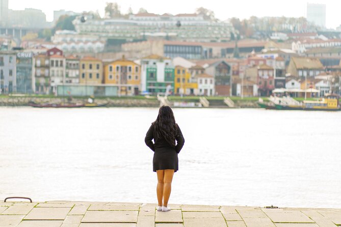 Unforgettable Photo Tour in Porto - Cais Ribeira and Cais De Gaia - Must-Have Camera Gear for Tour