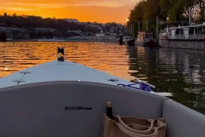 Unforgettable Private Boat Ride on the Seine - What to Expect on the Private Boat Ride