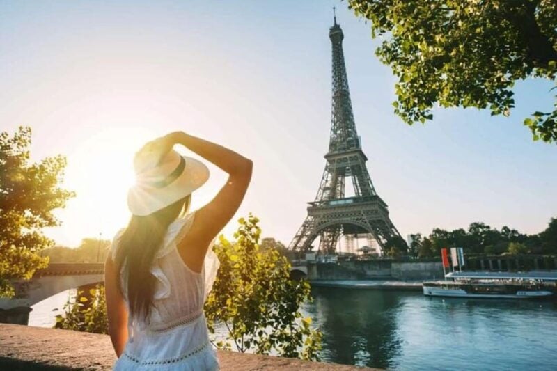 Unforgettable Private Tour of Paris From Le Havre & Honfleur - Gourmet French Dining Experience