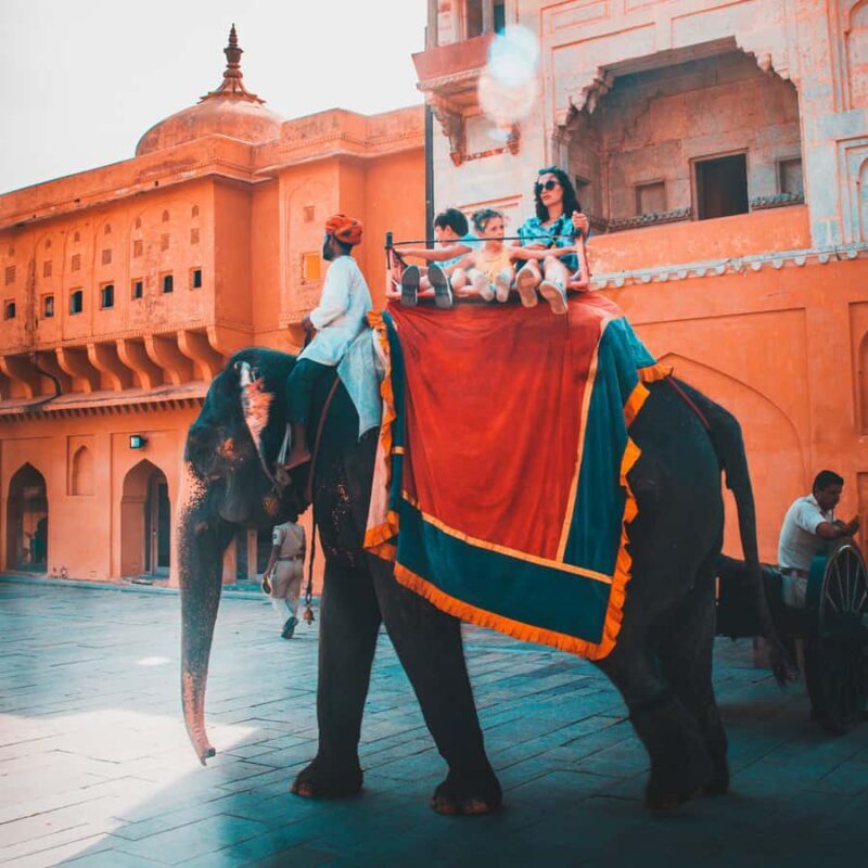 Unforgettable tour of Taj Mahal with car and guide - Who Should Consider This Tour?