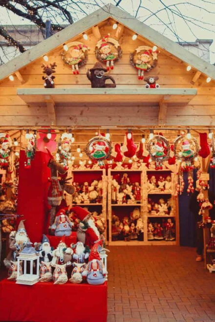 Unique Christmas in Cinque Terre Walking Tour - Atmosphere and Senses