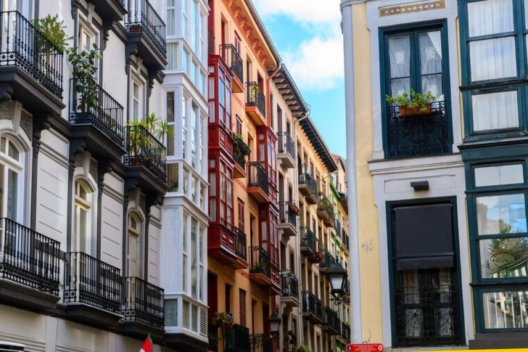 Unique Landmarks of Bilbao – Walking Tour for Couples - Plaza Nueva