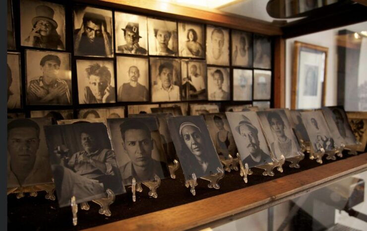 Unique Metal Portrait Made With 19th Century Process - Detailed Steps of Creating Metal Portraits