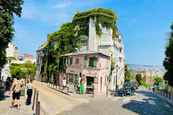 Unique Montmartre Photo Tour With VOGUE Photographer - Additional Information for Participants