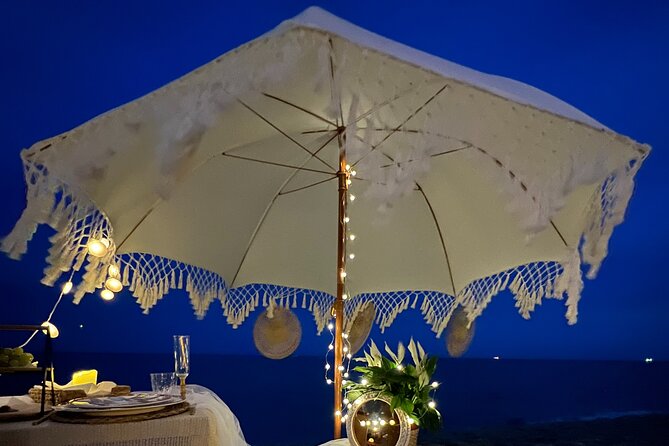 Unique Romantic Dates in Barcelona for You and Your Partner - Picnic in Park Güell