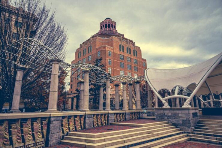 Unique Sites of Asheville Walking Tour for Couples - Cultural Arts and Parks Discovery