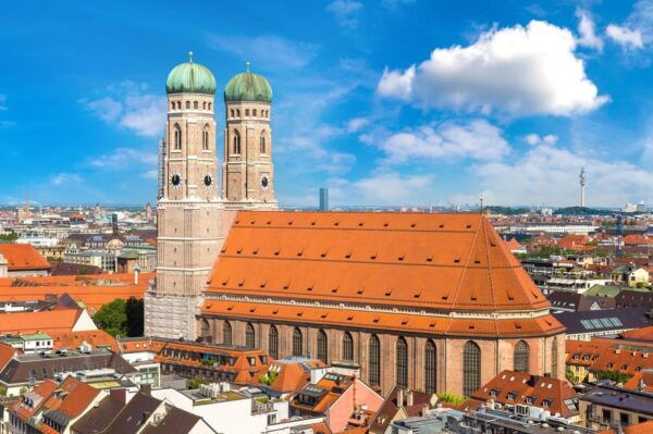 Unique Sites of Munich – Guided Walking Tour - Landmark: Munich Frauenkirche