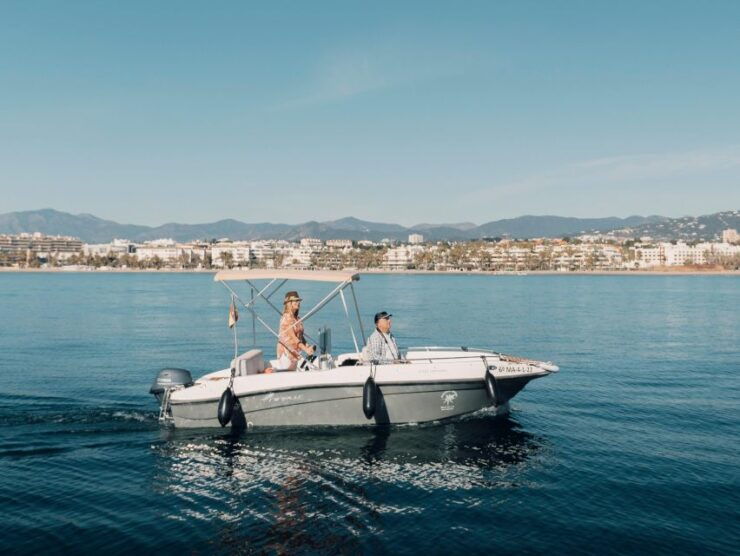 Unlicensed Boat in Puerto Banús - Pricing and Duration Options