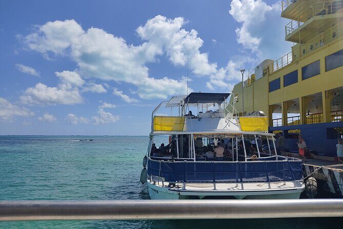 Unlimited Catamaran to Isla Mujeres from Cancun - FAQ