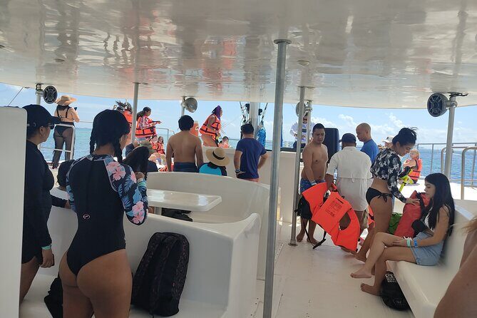 Unlimited Party Catamaran to Isla Mujeres from Playa del Carmen - What Makes the Experience Stand Out?