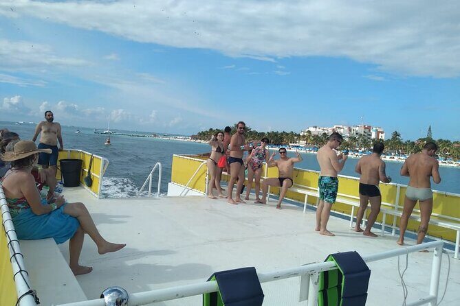 Unlimited Party Catamaran to Isla Mujeres from Playa del Carmen - FAQ