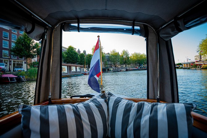 Unlimited Wine Tasting in a Saloon Boat on Amsterdams Canals - Directions to the Meeting Point