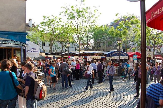 Unusual Walking Tour of Montmartre and Local Wine Tasting - 2 Hours - Exploring Montmartres Artistic Heritage
