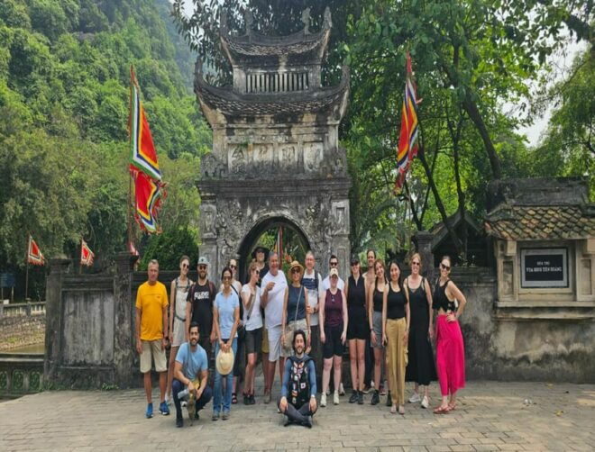 Unveil Ninh Binh's Hidden Gems: Hoa Lu-Trang An-Hang Mua - Culinary Delights to Savor