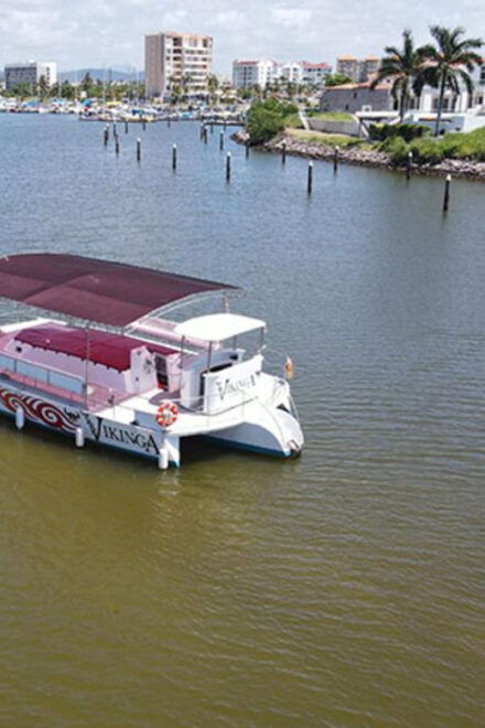 Up to 25 People on VIKINGA Trimaran. - Adventure Options