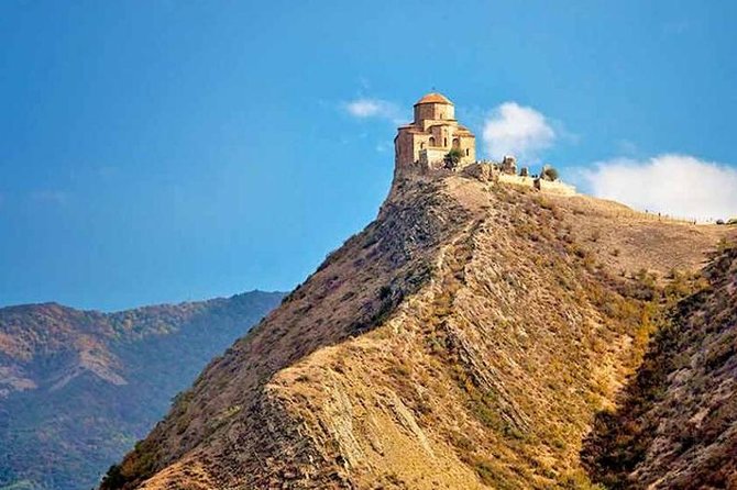 Uplistsikhe Cave-Town and Mtskheta Private Tour With Included Traditional Lunch - Tour Overview