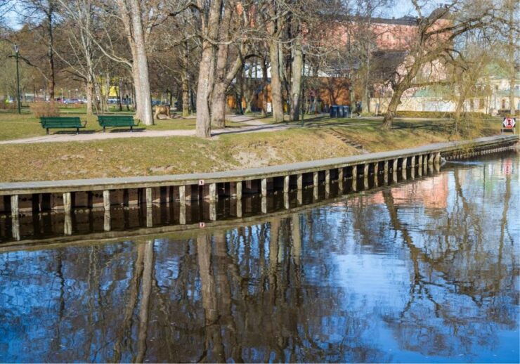 Uppsala Scavenger Hunt and Sights Self-Guided Tour - Experience Highlights