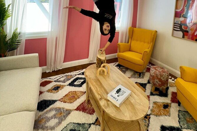 Upside Down House Photo Experience in Australia - What Is the Upside Down House Photo Experience?