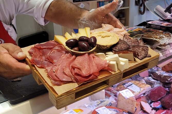 Urban Athens Treasure Hunt With Food Stops - Pricing and Booking