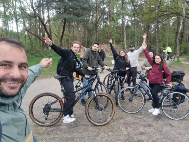 Urban ECO Cycle in Liberal Amsterdam:History,Culture,H.Gems - Highlights and Activities