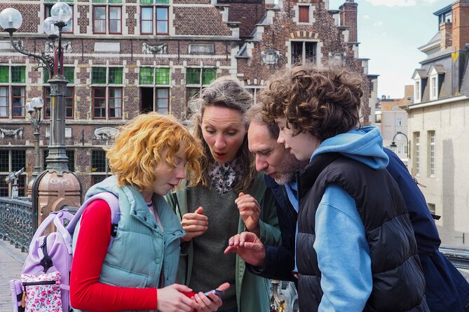 Urban Escape Game in Antwerp - Crazytopia - Meeting and Pickup