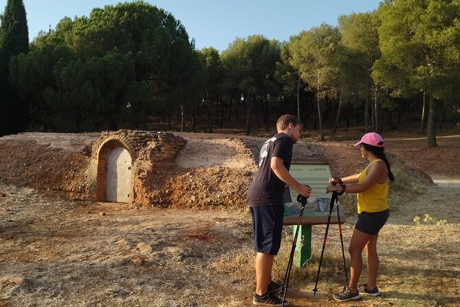 Urban Hiking, Dehesa Del Generalife. Around the Alhambra. Granada - Best Time to Visit the Alhambra
