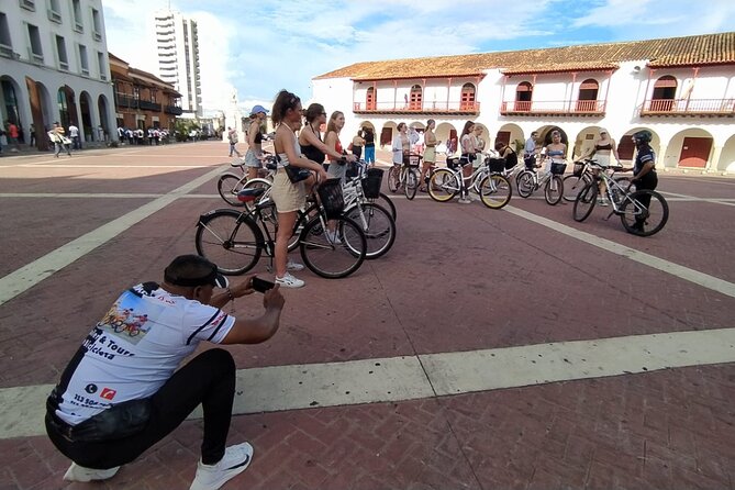 Urban Tour on Mountain Bikes Tasting Flavors - Group Size and Pricing