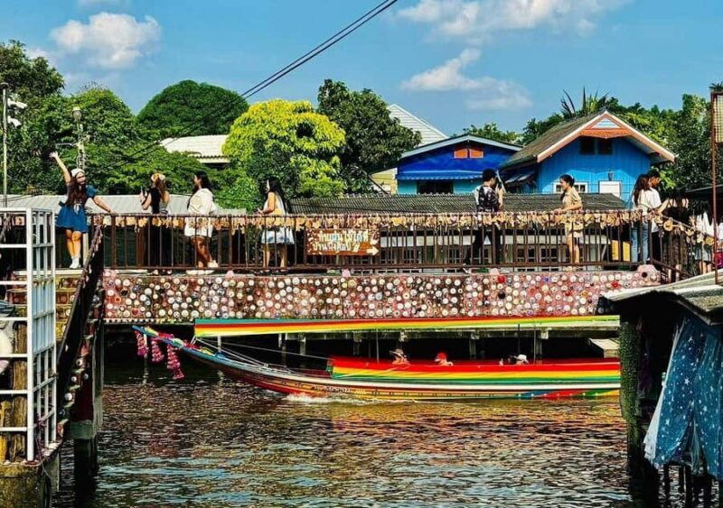 Urban Wildlife & Everyday Life Along Bangkoks Waterways - A Deep Dive into the Experience