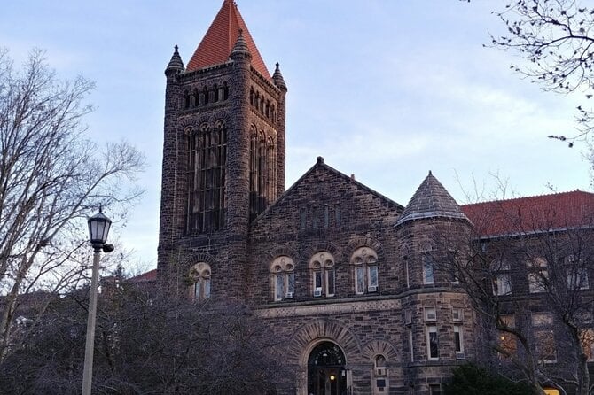 Urbana–Champaign Scavenger Hunt: Hunting Illini - Overview of Urbana-Champaign Scavenger Hunt