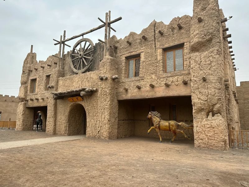 Urumqi Turpan Karez Well/Mazar Village One-Day Tour - One day, several sides of Turpan